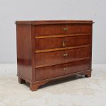 1434 6442 CHEST OF DRAWERS